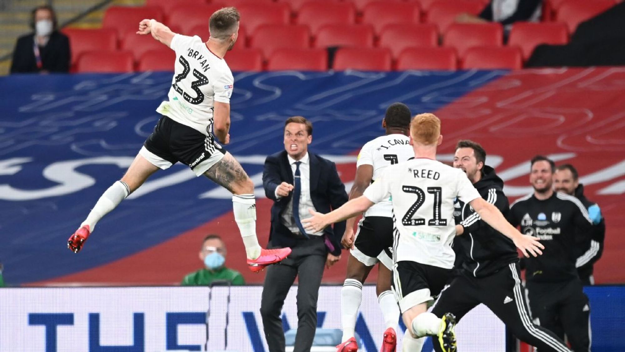 西队的进攻 西队的进攻